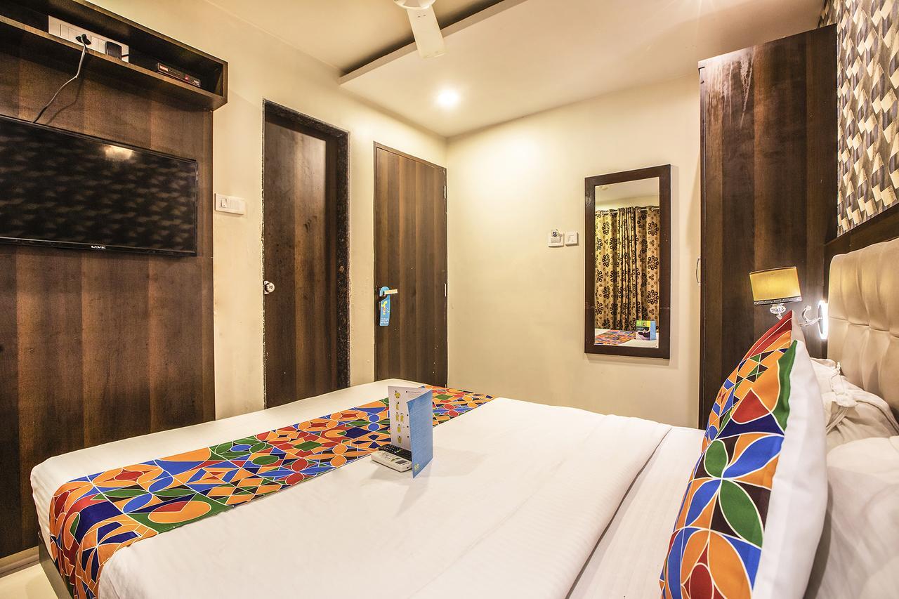 Hygienic Hotel Liberty Plaza Mumbai  Buitenkant foto