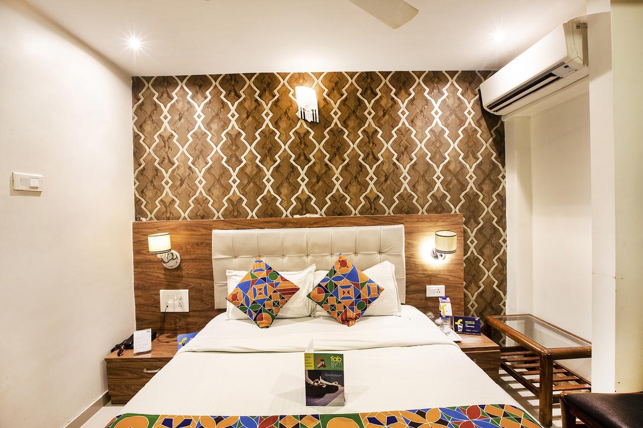Hygienic Hotel Liberty Plaza Mumbai  Buitenkant foto