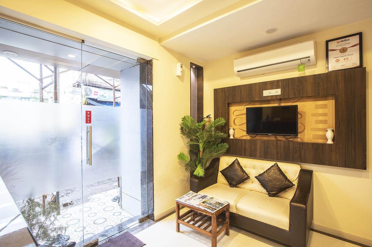 Hygienic Hotel Liberty Plaza Mumbai  Buitenkant foto